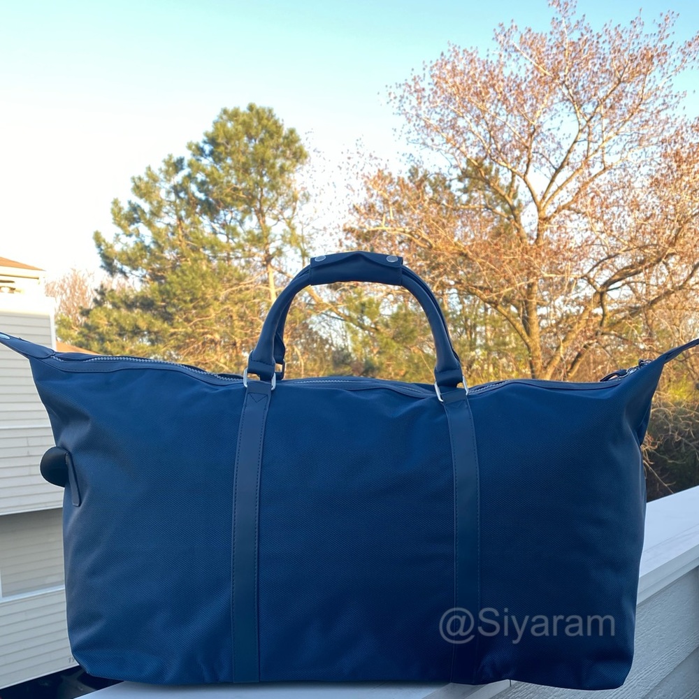 Vince Camuto duffle / Weekender bag - Picture 9 of 16